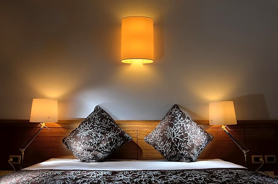Elite Hotel & Spa