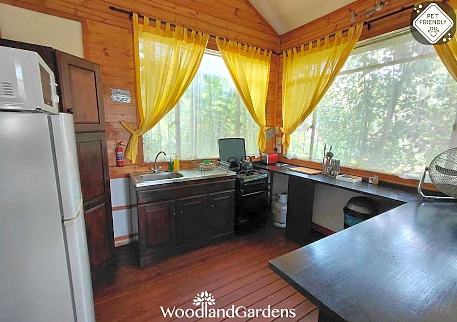 Woodland Gardens Self catering Pet Friendly Lodge