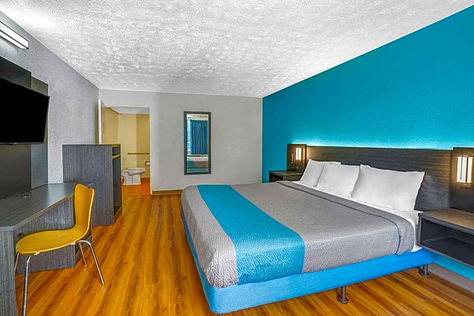 Motel 6-Lexington, KY - East I-75