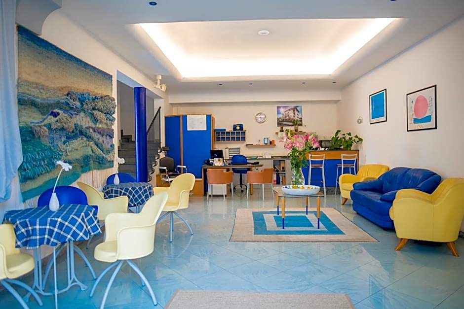 Riviera Residence
