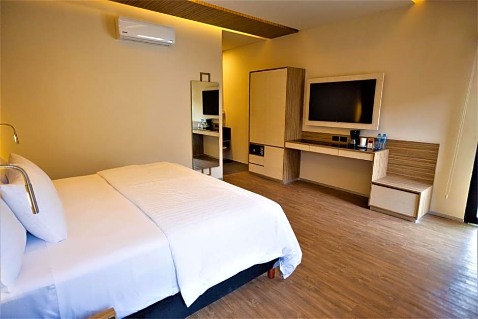 Hotel Plaza by Kavia