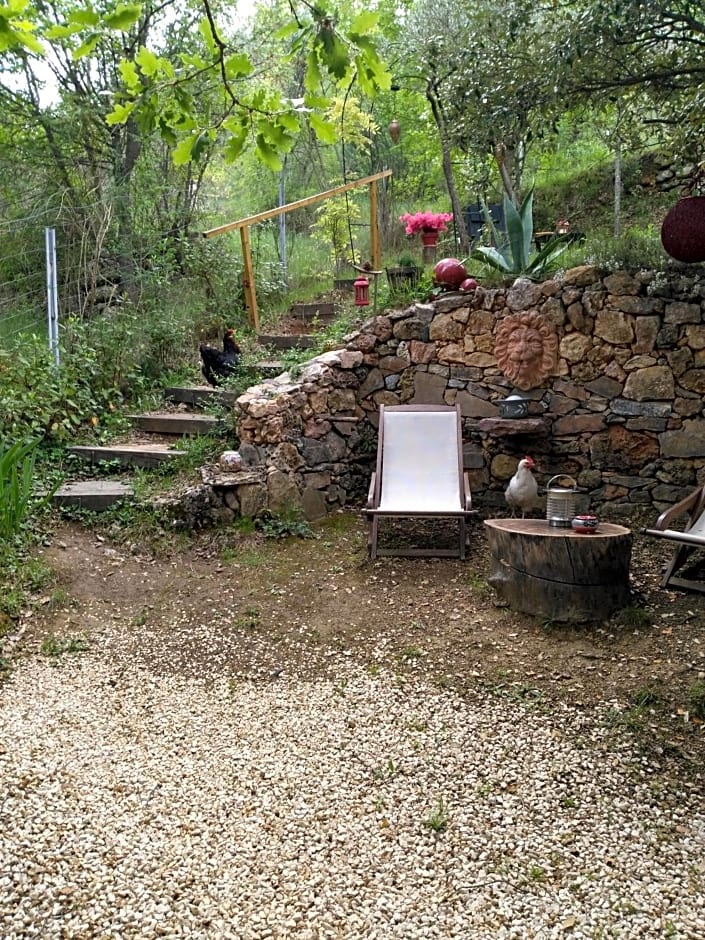 Au Cabanon Chez Nath - chbre d'hôtes