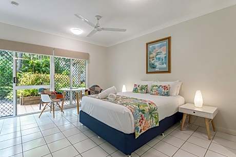 Studio Apartment with Patio