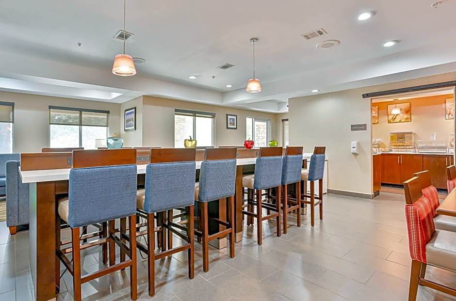 Comfort Inn & Suites Montgomery East Carmichael Rd