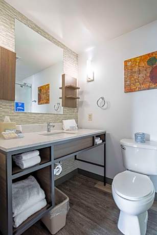 Junior King Suite with Seating Area