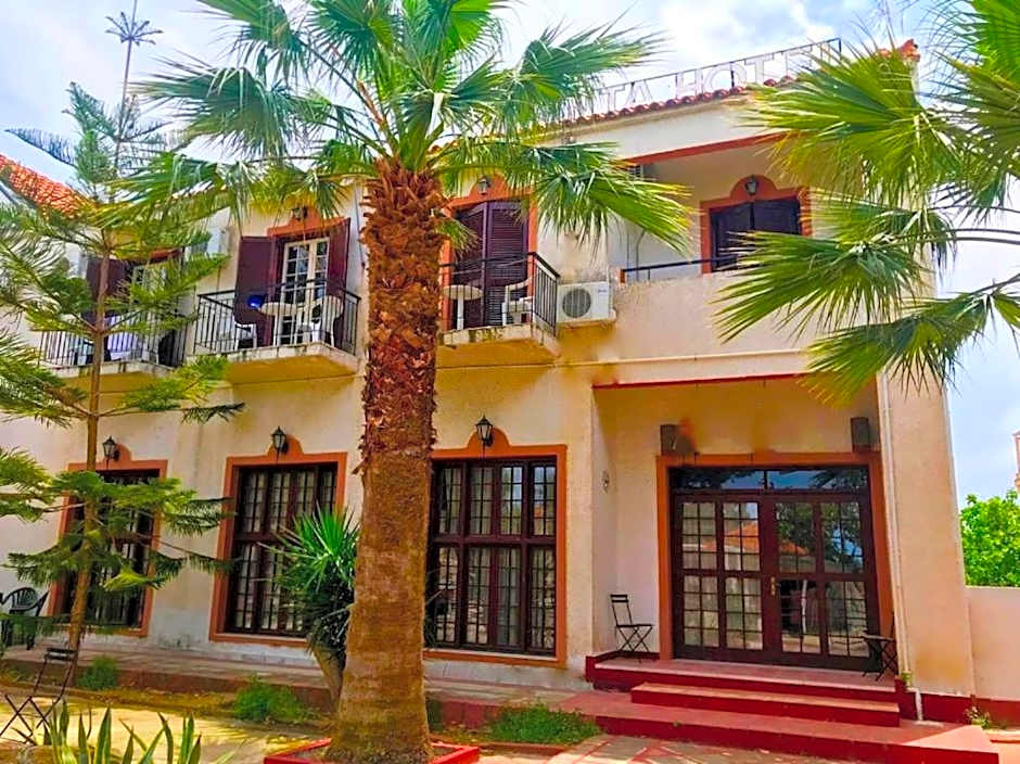 Miranta Hotel - Apartments & Studios