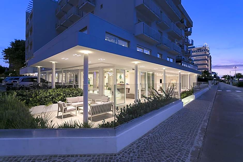 Hotel Kursaal - FRONTE MARE CON PISCINA