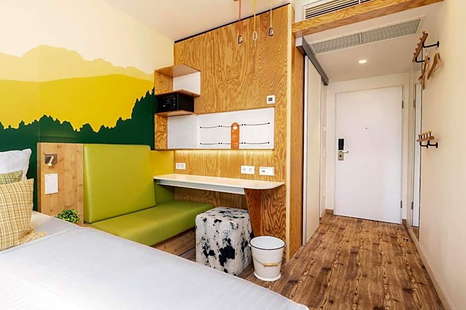 Hey Lou Hotel Piding