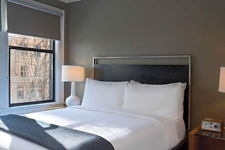 Modern Queen Room