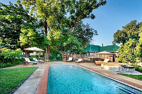Kamunjila Lodge