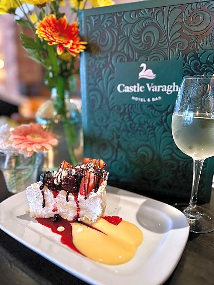 Castle Varagh Hotel & Bar