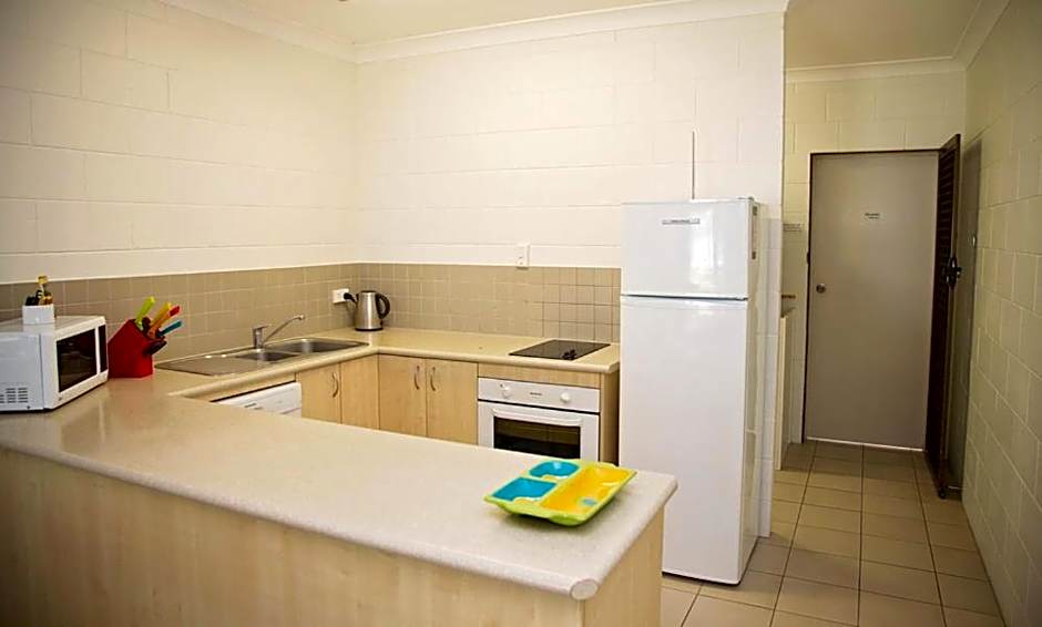 Apollo Jewel Beachfront Apartments