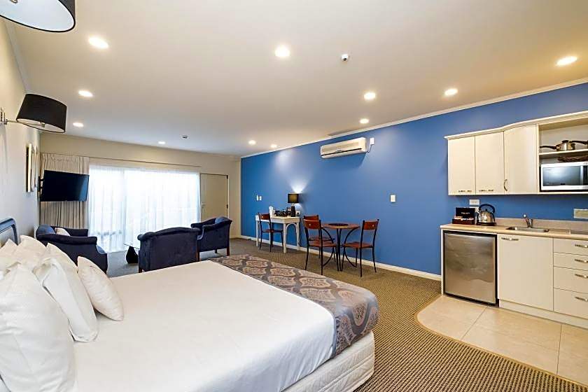 Photo 1 of 6 of Executive 1 Bedroom Suite