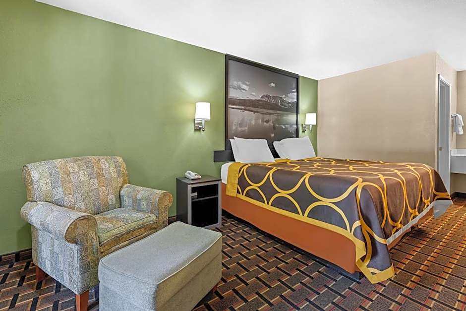 Super 8 by Wyndham Acworth/Atlanta Area