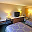 Super 8 by Wyndham Ava