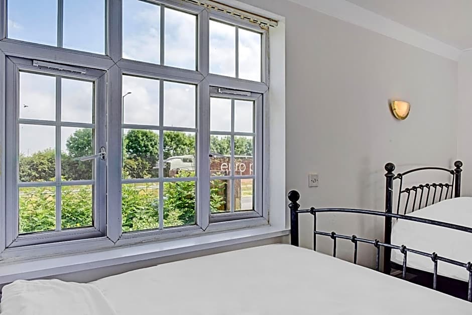 The Gables Hotel, Birmingham Airport