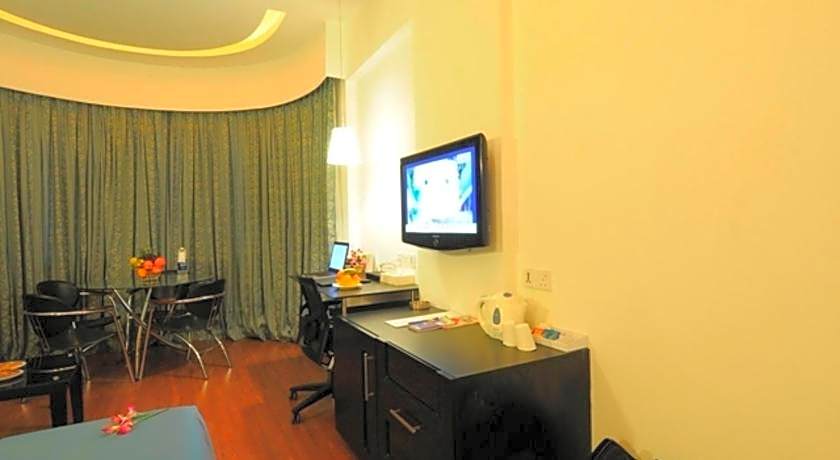 The Central Court Hotel