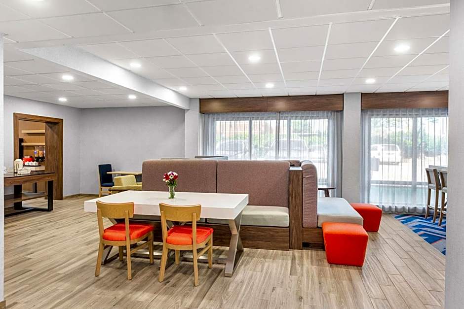 Hampton Inn By Hilton Knoxville-Airport
