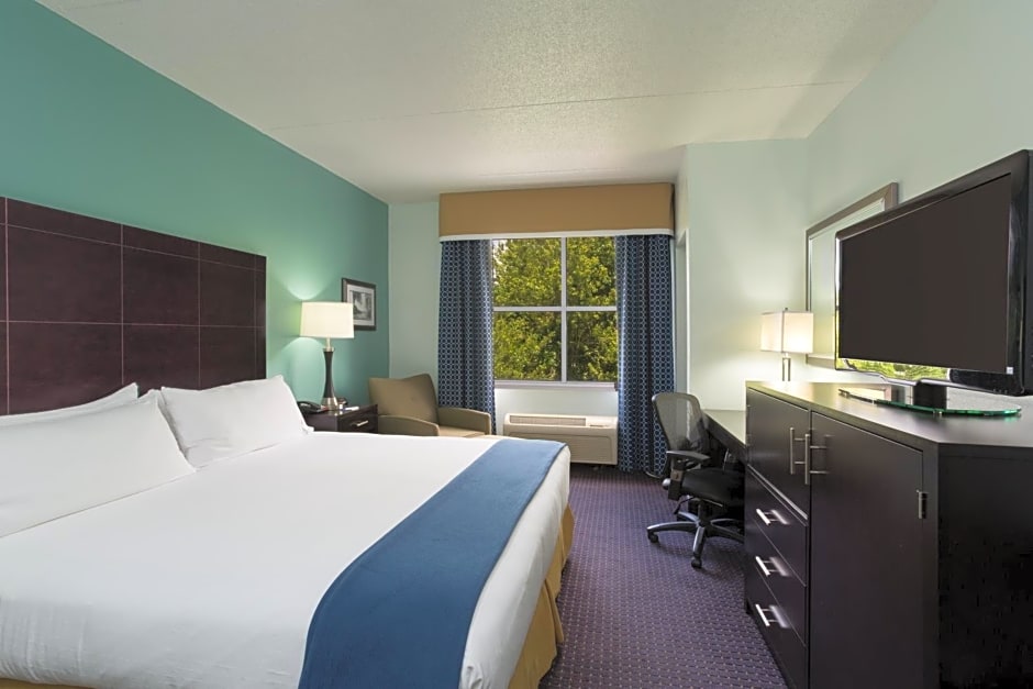 Holiday Inn Express Hotel & Suites Plant City