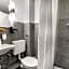 Signature Hotel Astoria