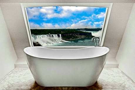 Presidential Fallsview, 1 Bedroom Bi-level Suite, 1 King, Sofa bed, Falls view, Corner room