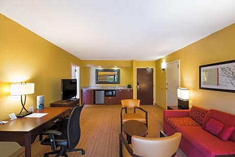 One Bedroom Suite - King