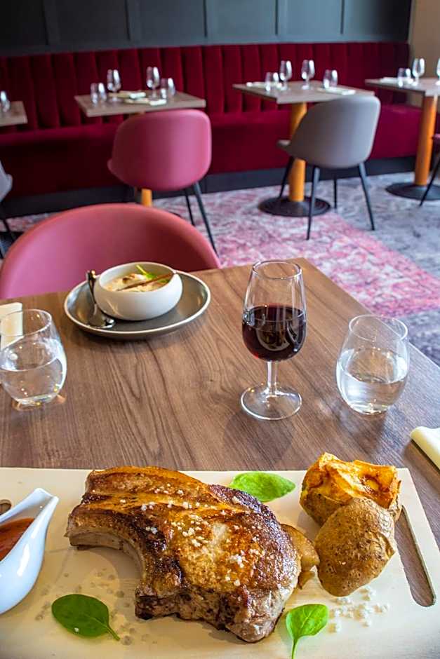 Brit Hotel Caen Nord - Mémorial