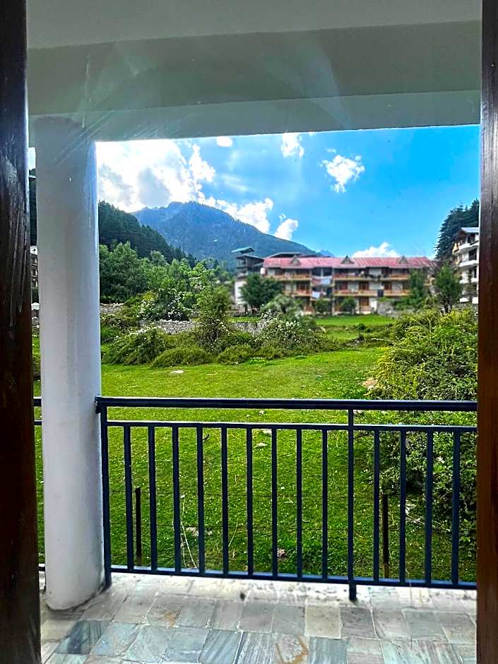 Tourist Hotel