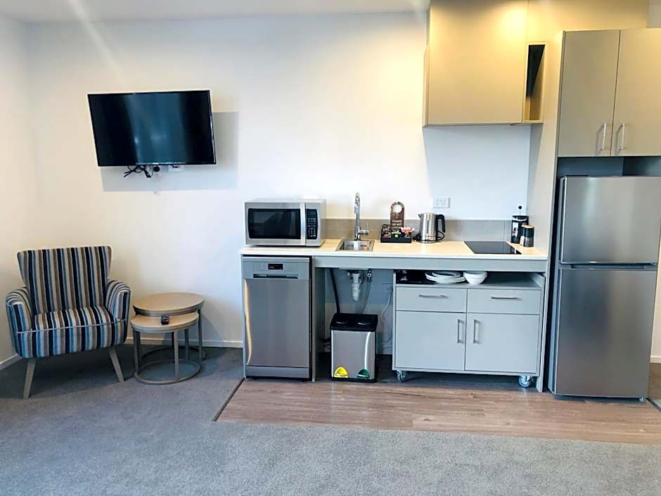 Ramada by Wyndham Queenstown Central