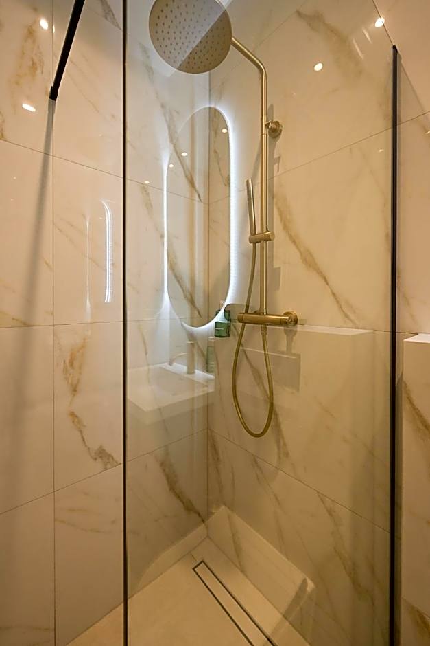 Novallure Downtown - Short Stay Apartments