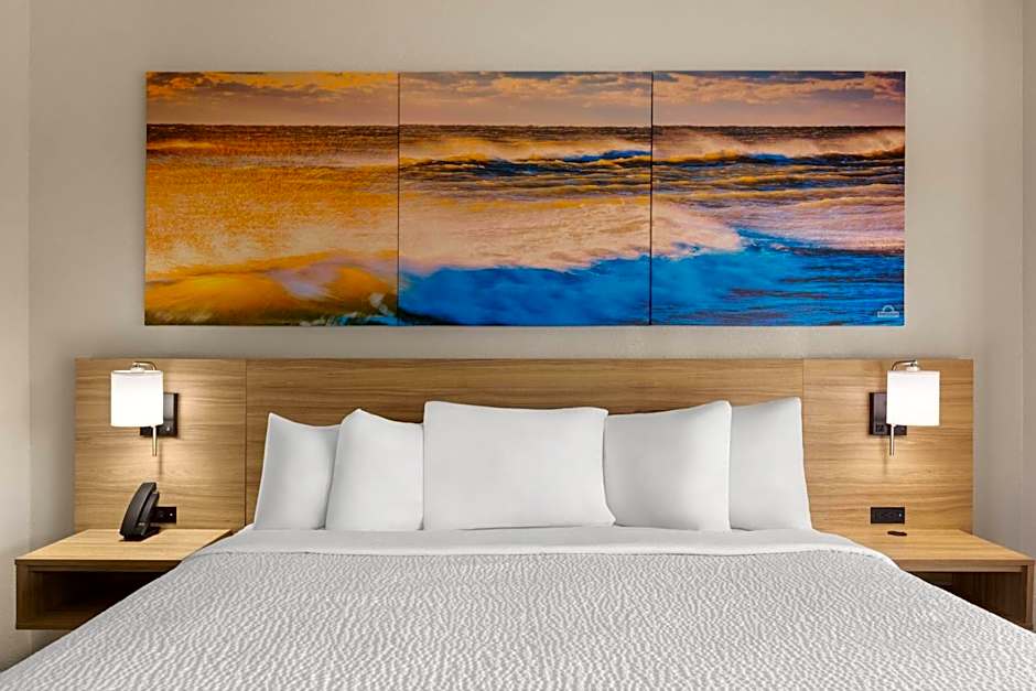 Days Inn by Wyndham McDonough