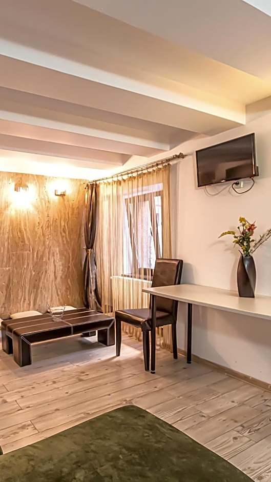 Piata Sfatului Central