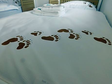 Bed in 8-Bed Mixed Dormitory Room