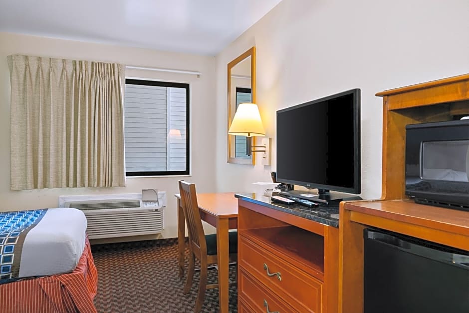 Americas Best Value Inn - Lincoln Airport