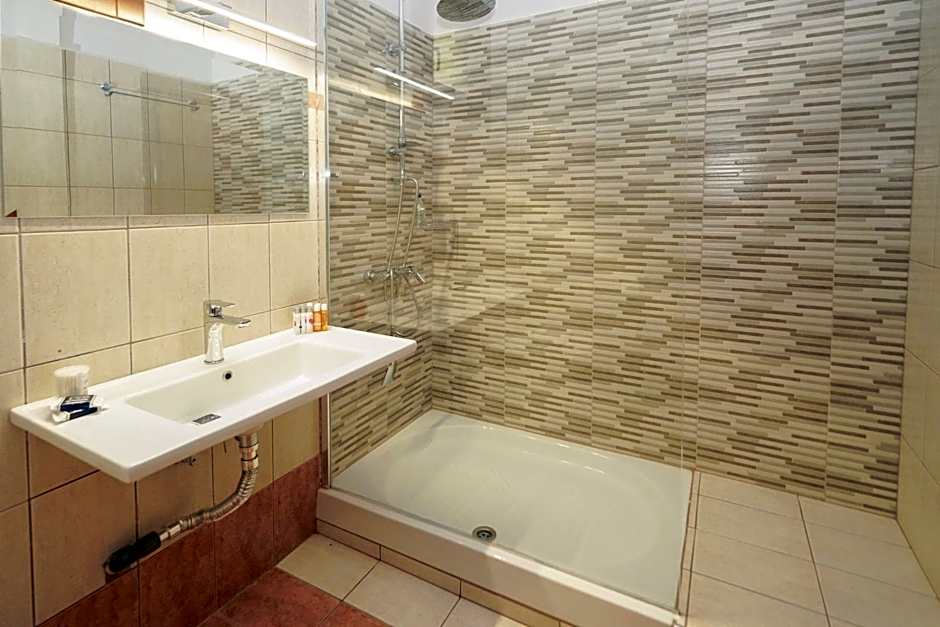 Elati Suites & Apartments-Mihail