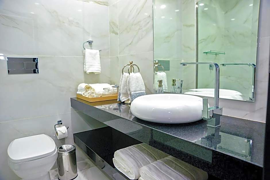 TRYP by Wyndham Santa Cruz