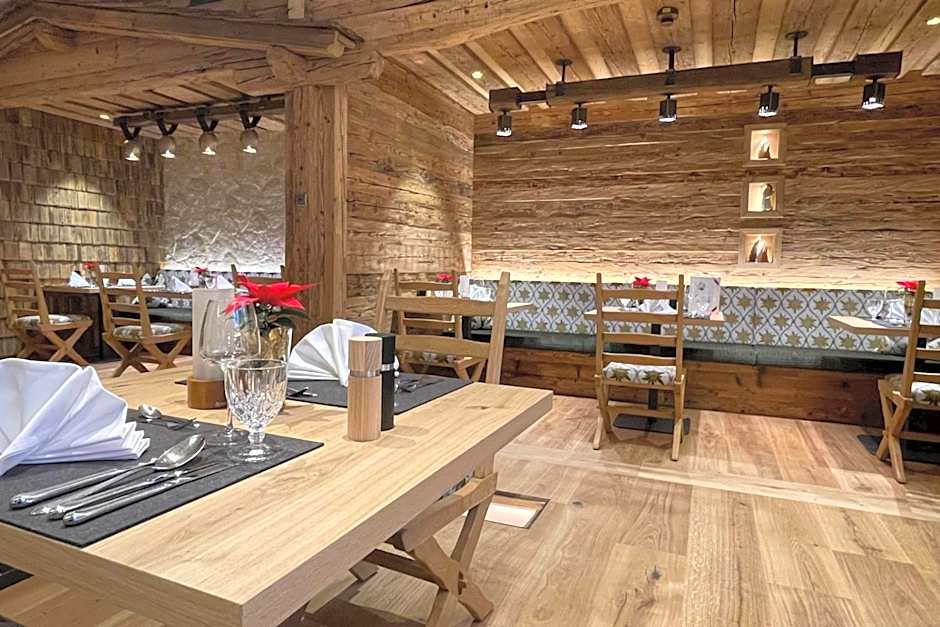 Alm- & Wellnesshotel Alpenhof