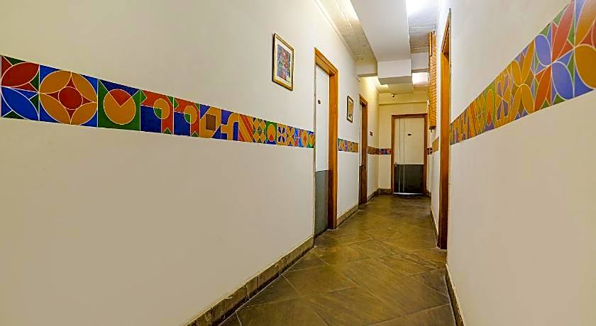 FabHotel Premium Nest