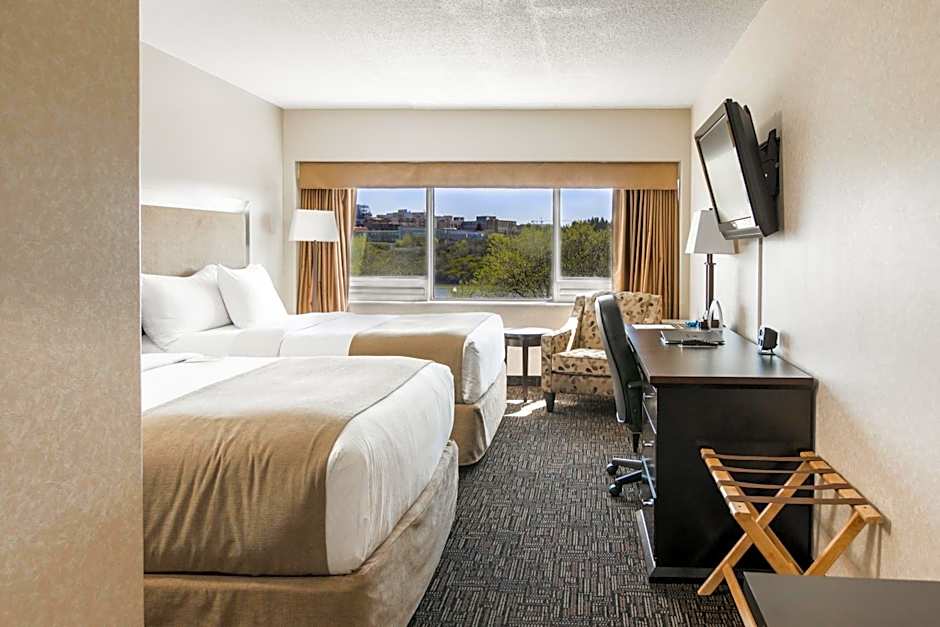Park Town Hotel