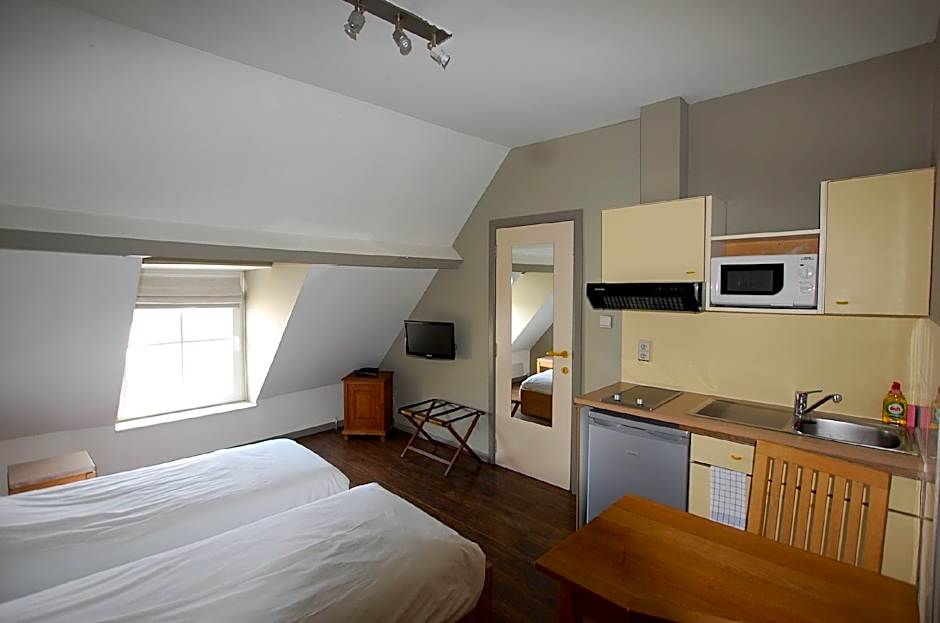 Hotel Piano 2 - Mont-St-Guibert - Louvain-la-Neuve