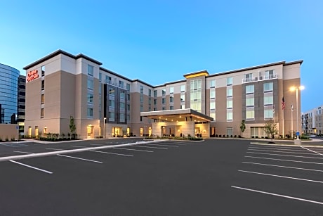 Hampton Inn & Suites Indianapolis-Keystone, IN