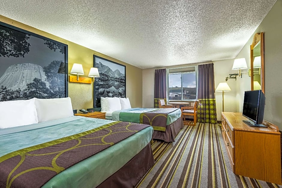 Super 8 by Wyndham Sheridan