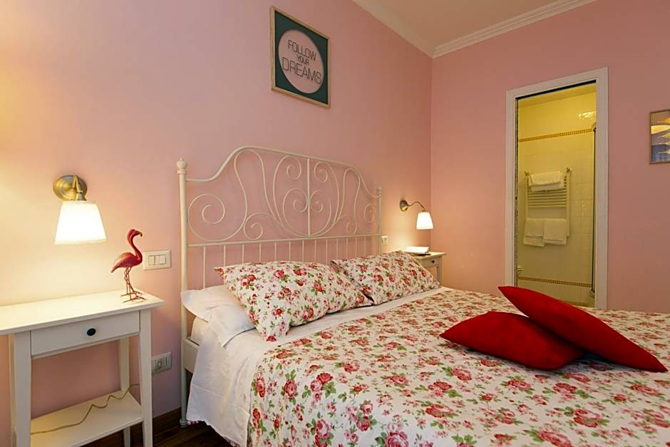 Photo 1 of 20 of Double Room