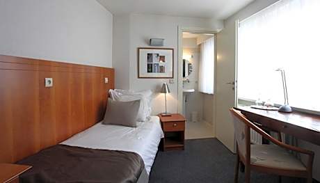 Single Room with Shower