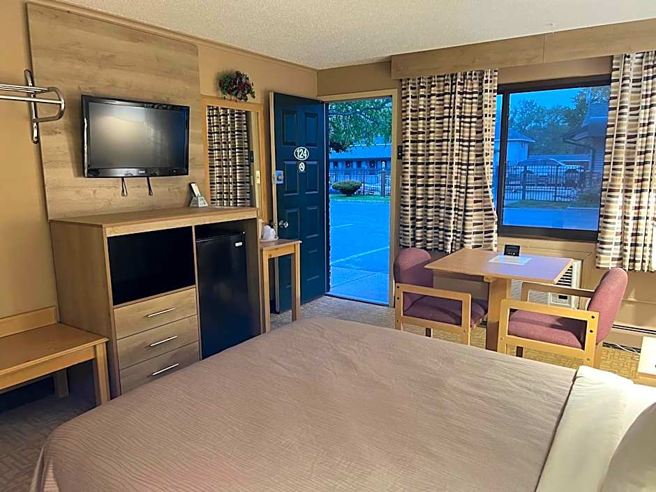 Viking Arms Inn - Ludington