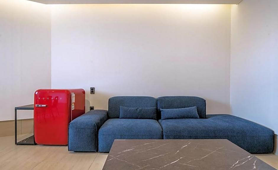 Geoje Mongdol Beach H Avenue Hotel