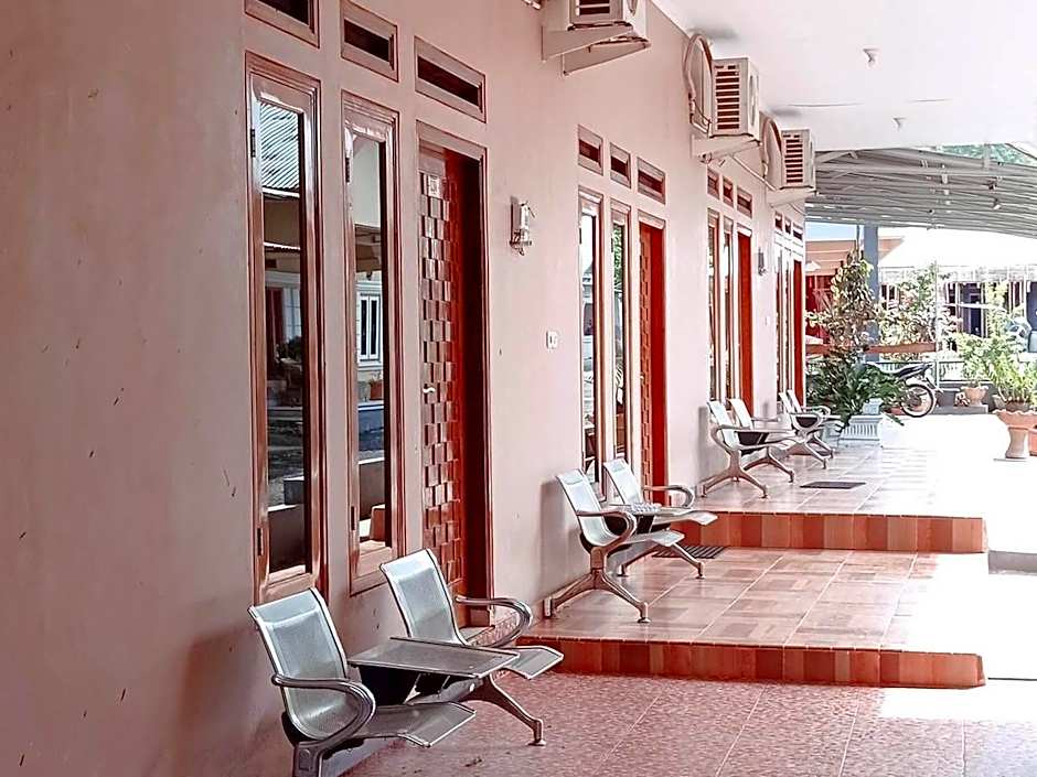 RedDoorz Syariah Near Danau Tes Bengkulu