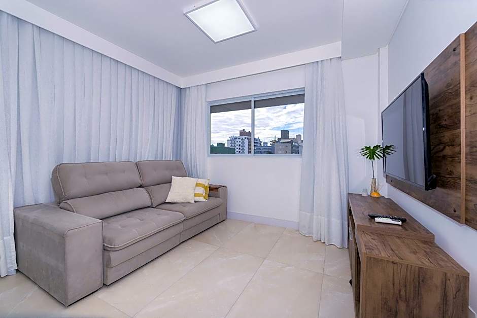 Terrazzo 401A - Apartamento 02 suítes - Acomoda até 05 pessoas - À poucos metros da praia de Bombas - (Consultar serviços de roupa de cama e banho)