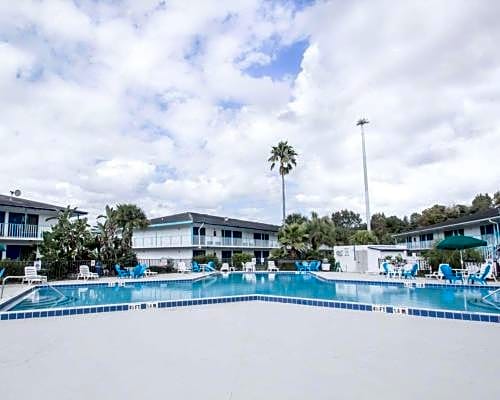 Main Gate Kissimmee Formally Road Way Inn