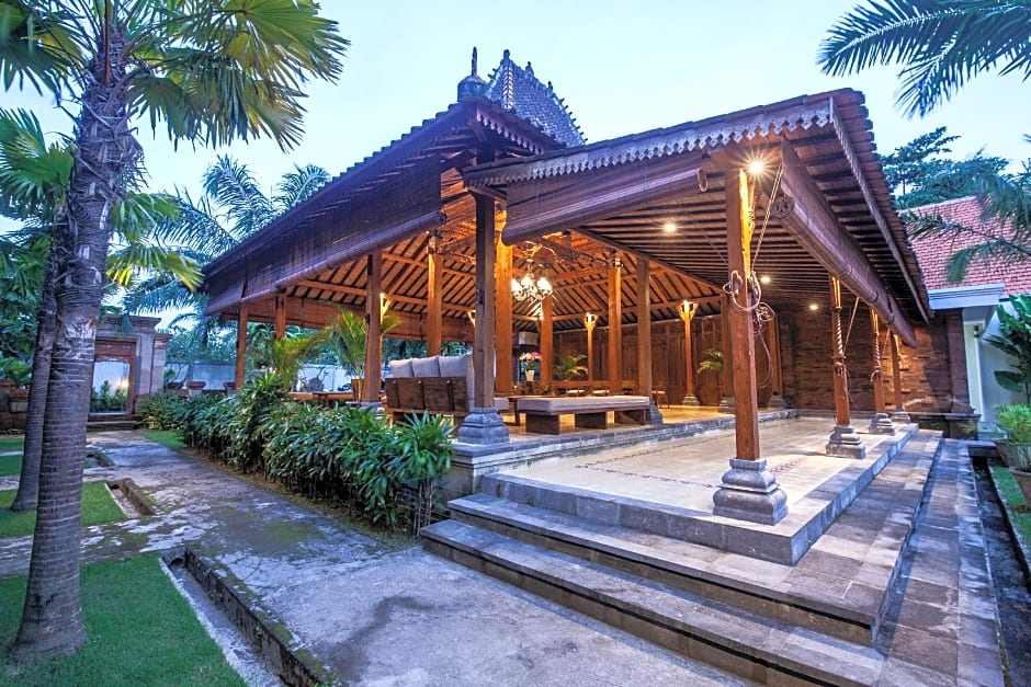 Griya Shanti Suites